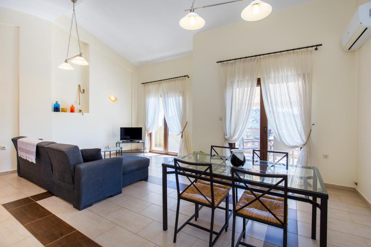 Villa Oliva Astris Bagian luar foto