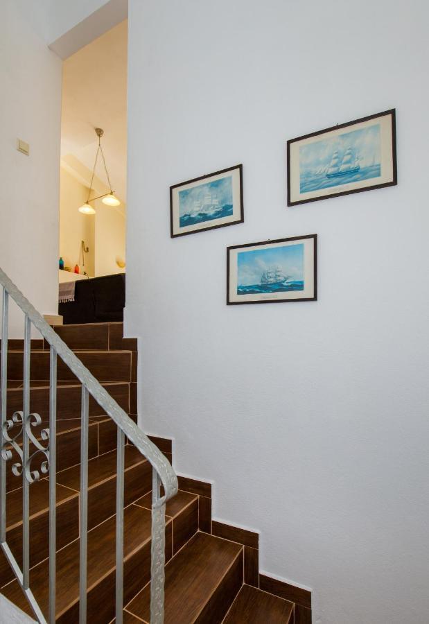 Villa Oliva Astris Bagian luar foto
