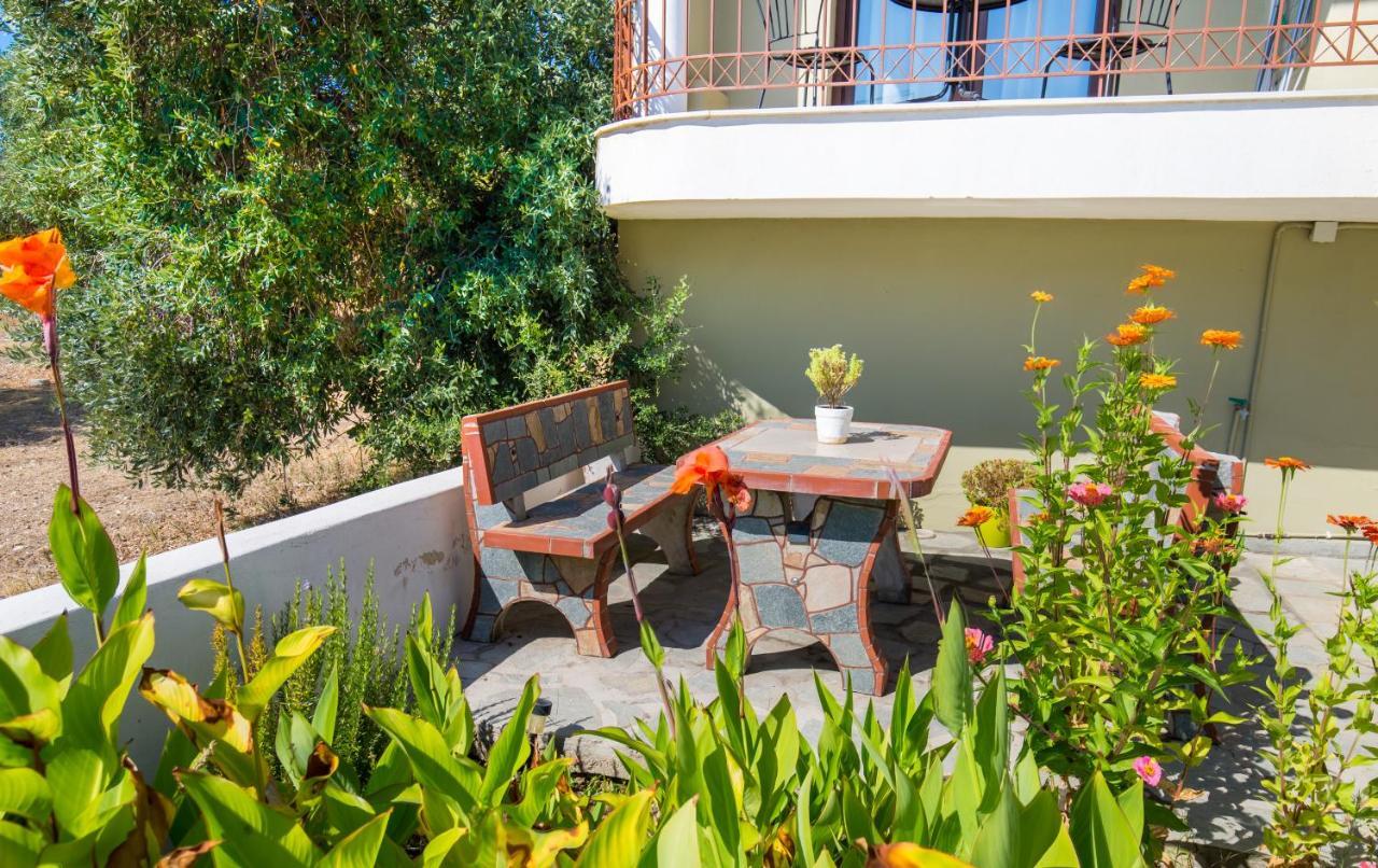 Villa Oliva Astris Bagian luar foto